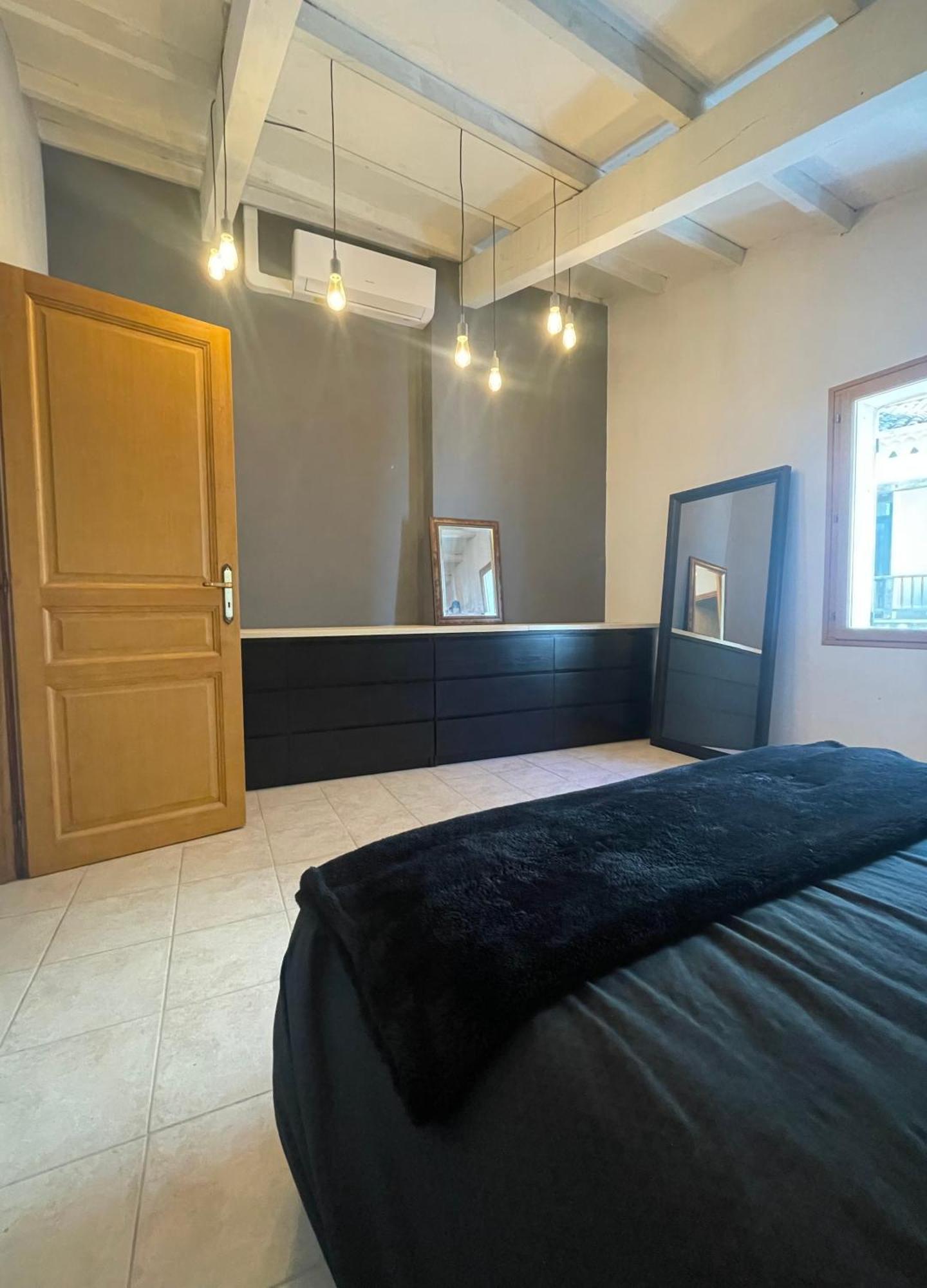 Maison De Village Avec Jacuzzi Et Garage ベドアン エクステリア 写真